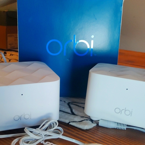 Netgear Orbi Whole Home WiFi System - Picture 3 of 3